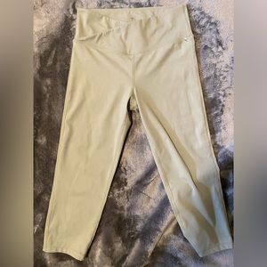 Green crossover leggings